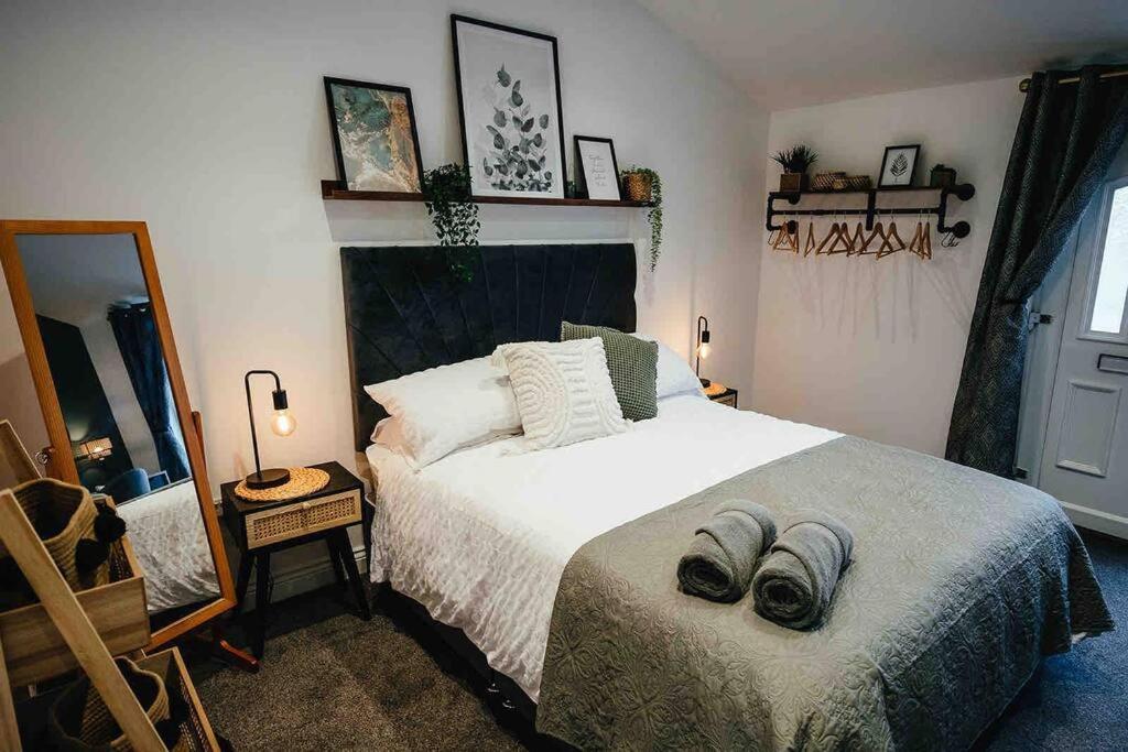 Boho Loft In Somerset - Private Parking Radstock Kültér fotó