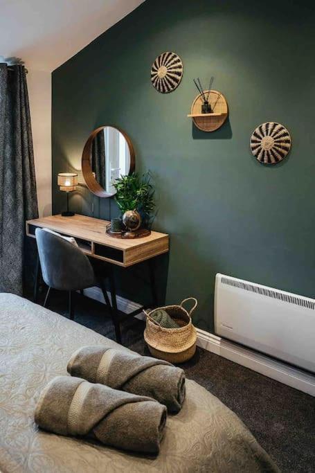 Boho Loft In Somerset - Private Parking Radstock Kültér fotó